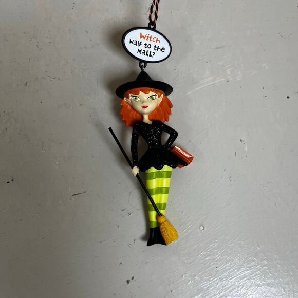 Hallmark Halloween ornaments - 4 ornaments + tree topper - excellent condition - Picture 6 of 6